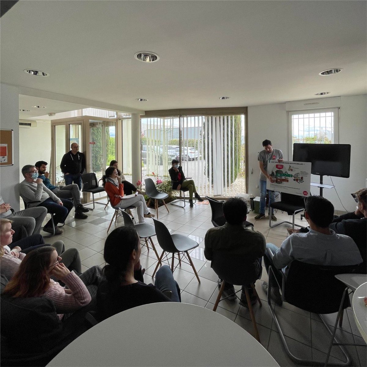 Dracula Technologies (@draculatech) on Twitter photo This Friday we had a waste management training at Dracula Technologies!
We don't just want to produce green technology, but we want to experience it every day.
A big thank you to <a href="/ValenceRomans/">Valence Romans Agglo</a> for taking the time to explain to us and answer our questions!
#innovation #opv This Friday we had a waste management training at Dracula Technologies!
We don't just want to produce green technology, but we want to experience it every day.
A big thank you to <a href="/ValenceRomans/">Valence Romans Agglo</a> for taking the time to explain to us and answer our questions!
#innovation #opv