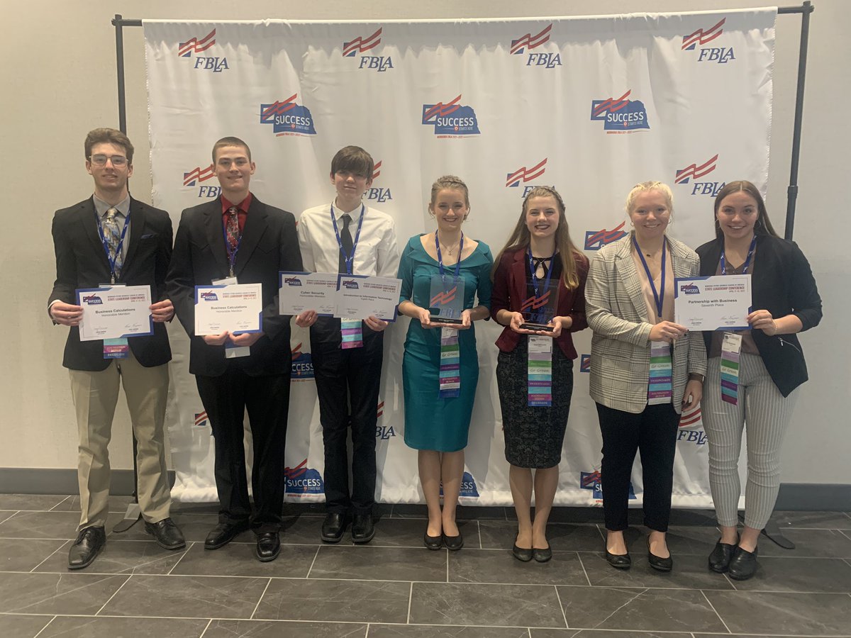 Schmidtee90's tweet photo. Day 3 at State FBLA 2022 @CenturaSchool @FblaCentura @NebraskaFBLA https://t.co/Qen7RXLgCk