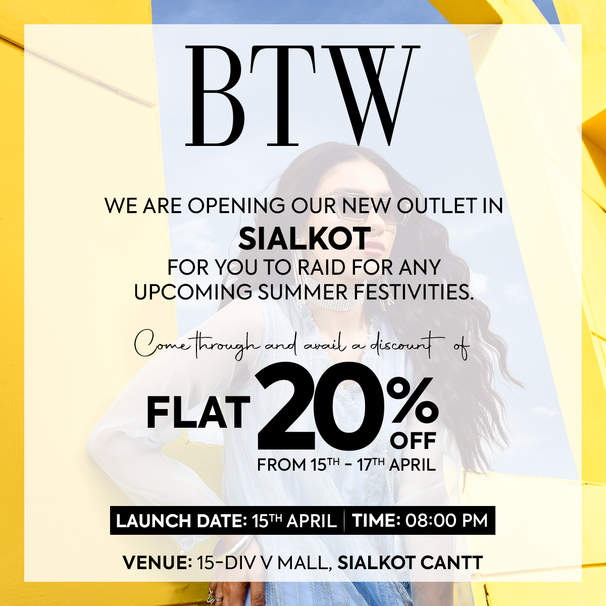 btwpakistan_'s tweet photo. 𝐈𝐭𝐬 𝐚 𝐒𝐔𝐏𝐄𝐑 𝐃𝐔𝐏𝐄𝐑 𝐒𝐔𝐑𝐏𝐑𝐈𝐒𝐄!!!
Hey fam! BTW is expanding and is opening a new outlet at 15- DIV V mall, Sialkot on 15th April! 
Be there to available the opening discount of FLAT 20% from date 15th to 17th April. 
👀 you there!!
#BTW #NewStore #Sialkot https://t.co/SaY7gtMiYA