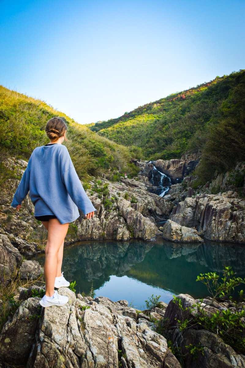 Twinsthatroam's tweet photo. Feeling lucky to live in Hong Kong with places like this on our doorstop 👣 https://t.co/30A4ain7jH