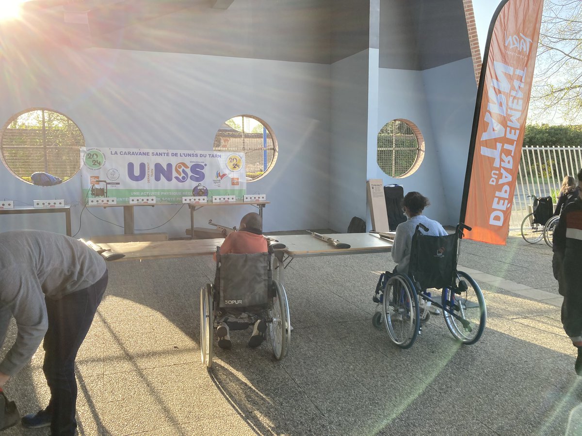 UnssTarn tweet media