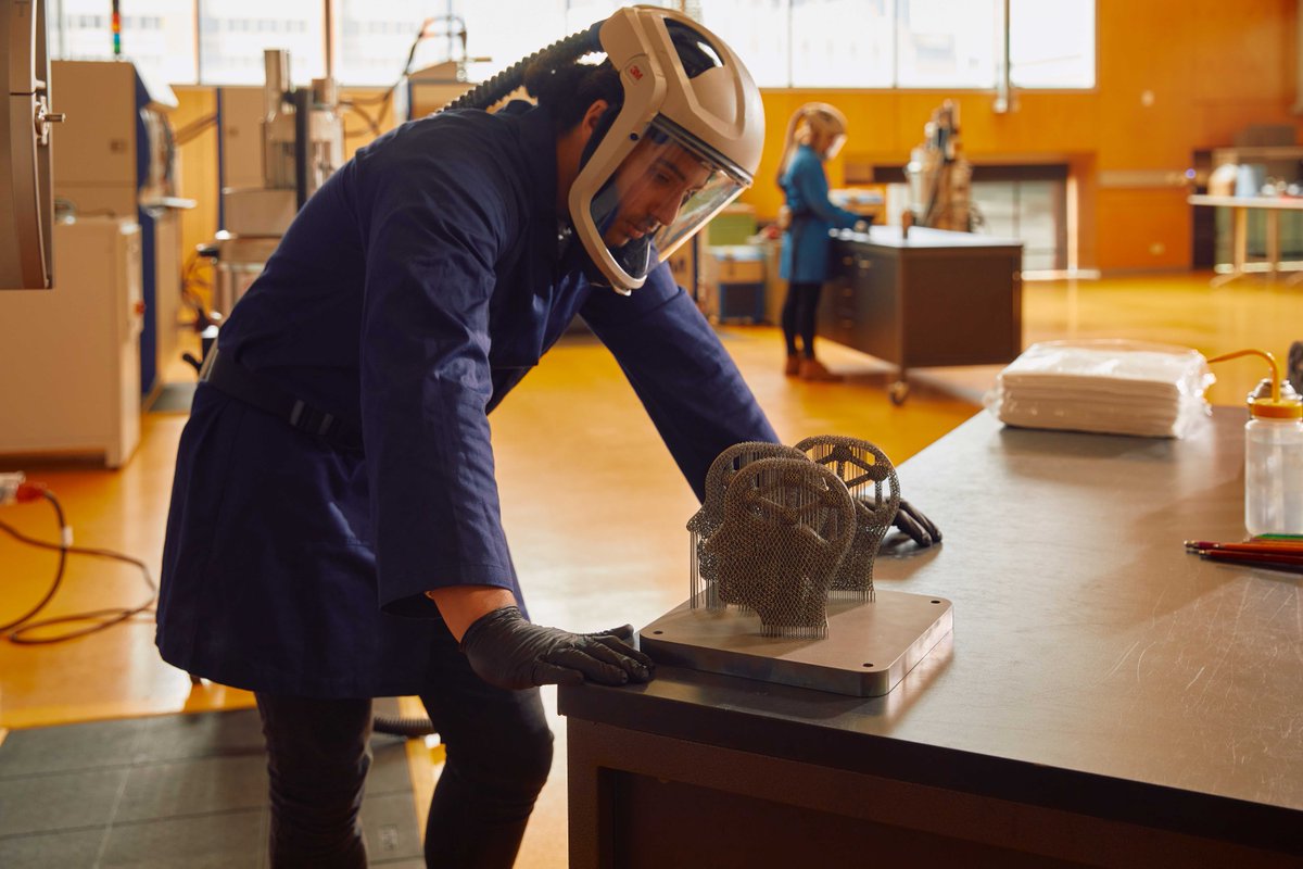 Looking to commence a masters by research degree in a science, engineering or health discipline? 

We have multiple scholarships available co-funded by RMIT and <a href="/CSIRO/">CSIRO</a> covering full tuition and stipend for two years of study. 

Find out more and apply: ow.ly/SpzJ50IJmqz