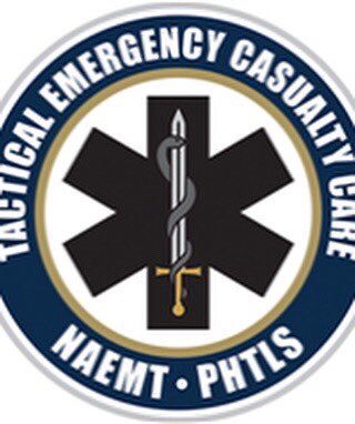 AsociacionSr3's tweet photo. Pues ya tenemos aquí un #teccleo para Fuerzas y Cuerpos de Seguridad. Asistencia sanitaria en entornos tácticos. Día 23 de mayo, en Móstoles. TECC-LEO #naemt #tecc 

Toda la info aquí ⬇️⬇️⬇️

https://t.co/QBzcqHuwpr

Te vamos a enseñar. Vas a aprender. Y vas a aprender bien. https://t.co/cYrwQyK8fQ