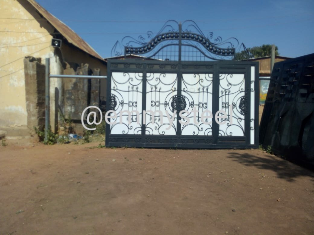 EmmySolid's tweet photo. @retweets_9ja Royal design sliding gate
Size:14ft 
Price:#650,000
Location:Bauchi ( available for nationwide delivery) https://t.co/a8p5cgbIC9