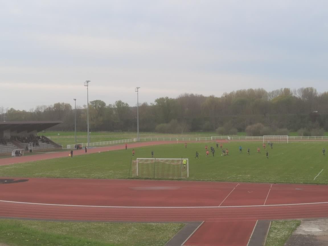 FCLC_'s tweet image. Fin de parcours pour nos U15 défaits par Chambly (0-5) hier soir, après notamment une première mi-temps très compliquée.

 Même scénario pour nos U16 à St Just (4-2), qui amoindris, sont tombés sur une équipe montrant beaucoup plus d'envie. 

Bravo aux deux groupes !! 🔵🔴