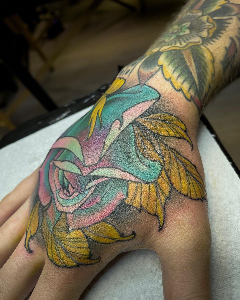 Yeah i like yellow a-lot at the moment🌞