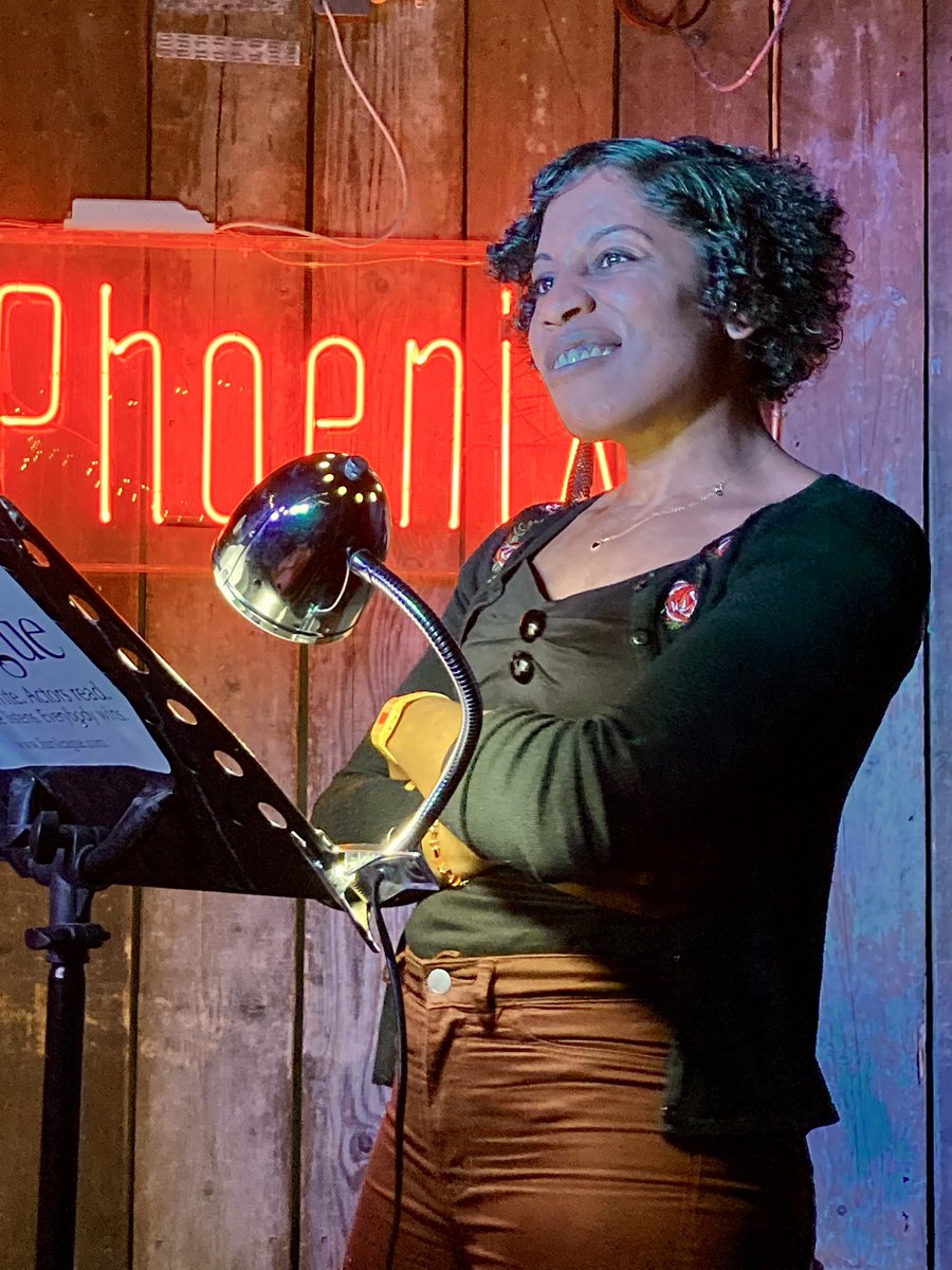 liarsleague's tweet photo. #ColourAndVision event photos from @ThePhoenix_W1 on Tue feat. @rebeccagyeo @reelsophiec @ArenDevlin @JRayRaymond &amp; #DKUgonna reading #shortstories by @NoraNadj @juniperberriz #JamesOdunsi @Kariny_Vee &amp; @scribbler1888. https://t.co/vlQMKJ2XJ7