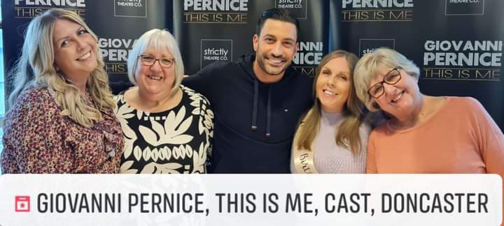 xx_Michelle_oo's tweet photo. Had the best Birthday on Tuesday meeting @pernicegiovann1 also seeing him perform live as part of his #ThisIsMeTour @castindoncaster 🤗 what a lovely,kind human being Gio is &amp; he smells absolutely amazing, I'm still on cloud9 rn ☁️ Gio you're a ⭐️ Giovanni Pernice #ThisIsMe🔥💖 https://t.co/78aBQweJxQ