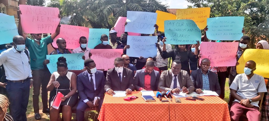 MwesigyeWalter's tweet photo. Health workers under their umbrella associations @TheUMAofficial, Gynecologists and Pediatricians are addressing the press regarding failed commitments as agreed during the previous meeting with the President last year. Issues include non-payment of salaries etc. #NTVNews https://t.co/NXfwMb9JD0