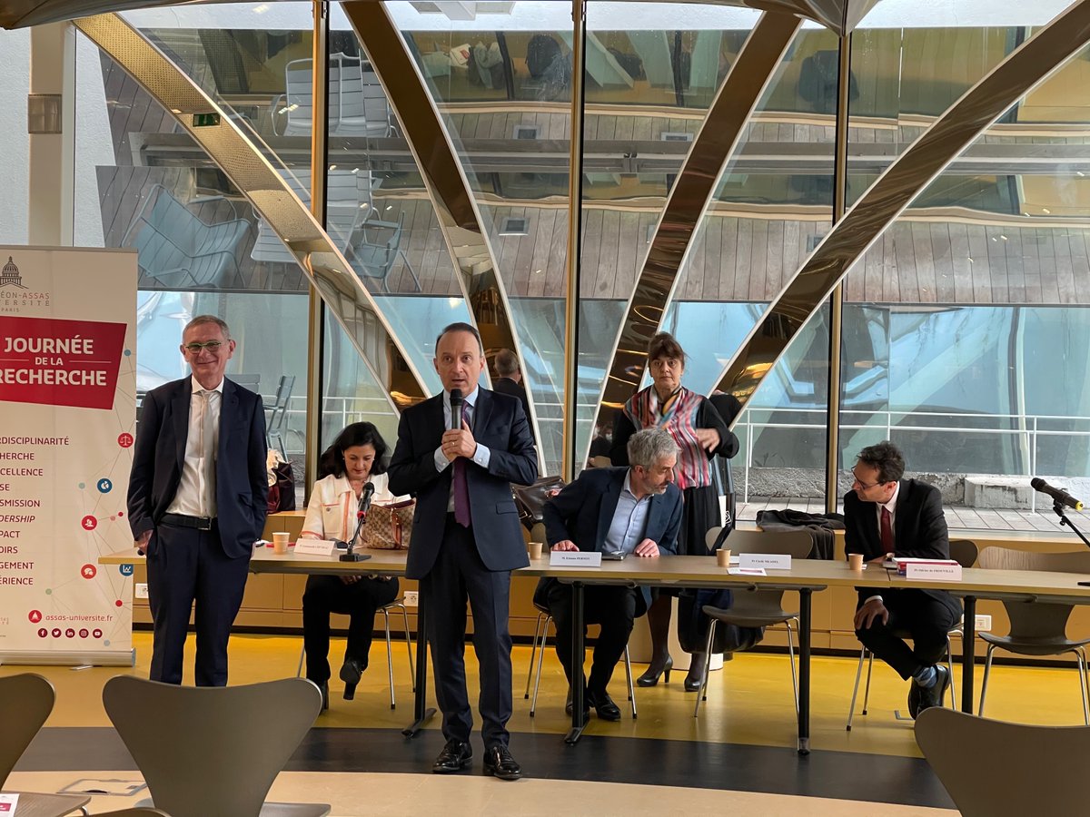 #AssasRecherche Ouverture de la première édition de la #JournéeDeLaRecherche par le président <a href="/SBraconnier/">Stéphane BRACONNIER</a> 

Rendez-vous nombreux dans le Patio du centre Assas 📍

Découvrez le programme de l’événement sur 👉 u-paris2.fr/fr/journee-de-… #AssasUniv