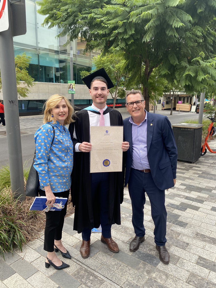 Finally, I’m qualified to write! Couldn’t have worked full-time while completing my last year of study without amazing support. 🎓<a href="/CatherineBauer/">Catherine Bauer</a> <a href="/ColinJamesTiser/">Col James</a>