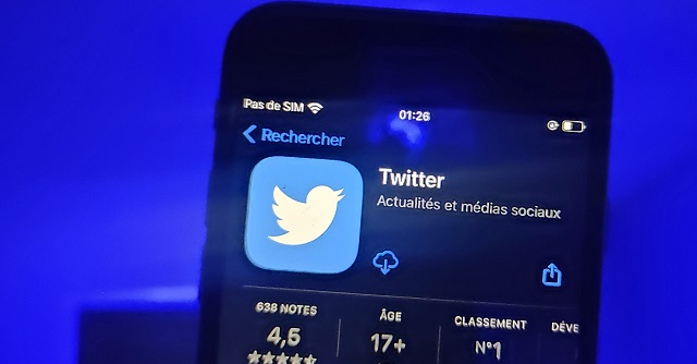 SebastienDB_'s tweet photo. Twitter rachète une startup pour que vous ouvriez ses notifications. https://t.co/9W8PjaIqze https://t.co/lKuynVT5iX