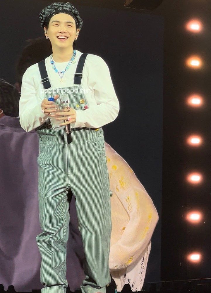 mygconcerts's tweet photo. HIM https://t.co/KinzxXPTo0