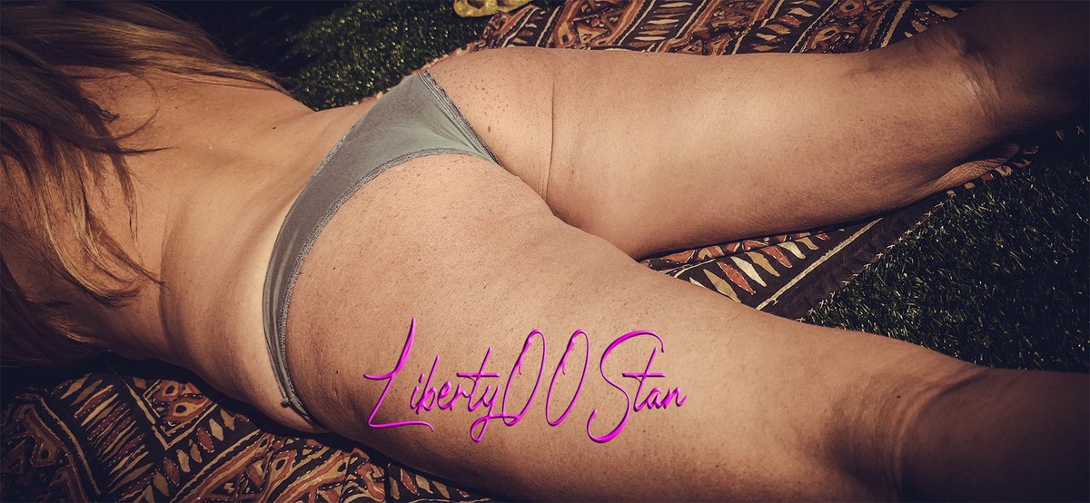 Liberty00S's tweet photo. Enfin un bain de soleil pendant mon repos. Belle journée des gros bisous à Tous 💋💋
#milf #coquine #hotwife #libertine 
☀️☀️☀️ https://t.co/BnDIjdohag