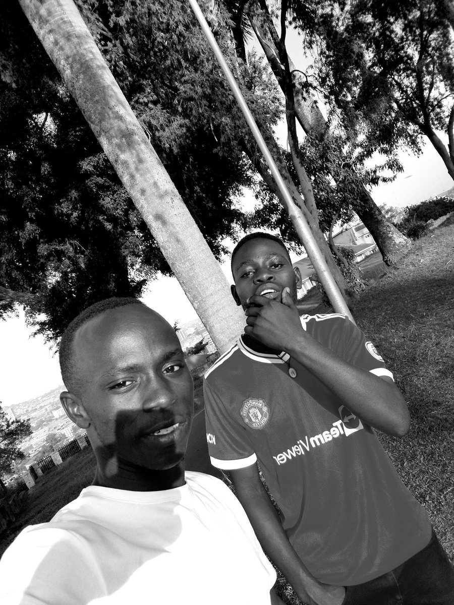 EyotreCruise's tweet photo. we can't stop being RED  🔴 but we edit incase of un successful trials to confuse ,
soft like keratomalacia of cornea 
#adye ~eyotre https://t.co/maC72OcyH9