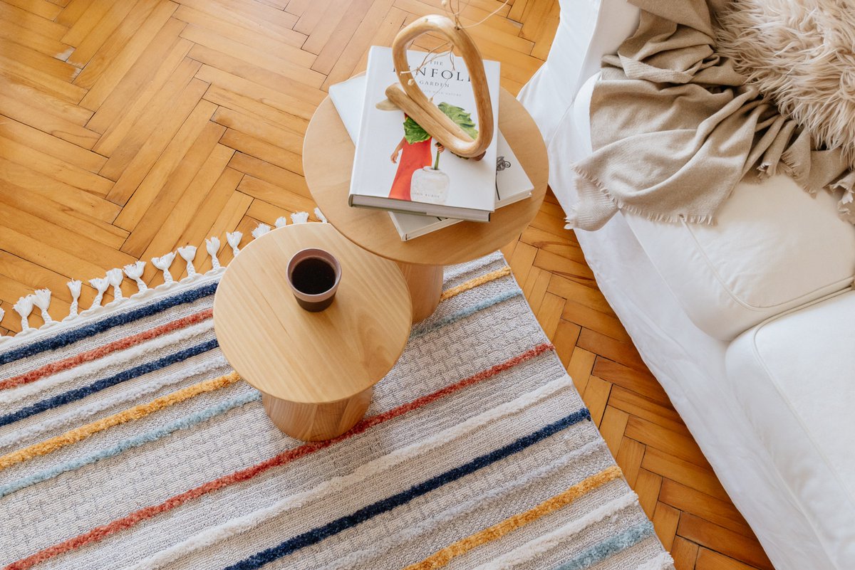 Evinizdeki favori keyif köşenizde Bilbao Reed'e yer açın! ☕

👉🏻 Ürün kodu 
Bilbao 3415

👉🏻 Ölçü seçenekleri 
80x150
80x300
100x200
100x300
120x180
160x230
200x290

#Empera #EvDekorasyonu #HalıModelleri #Halı #Hali #İskandinav #Hygge #DekorasyonTrendleri