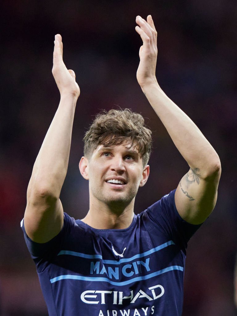TheSecretScout_'s tweet photo. Age 27 Prime of his career! Came through a difficult spell 

England’s best Centre Back https://t.co/P9RBMqjRdR