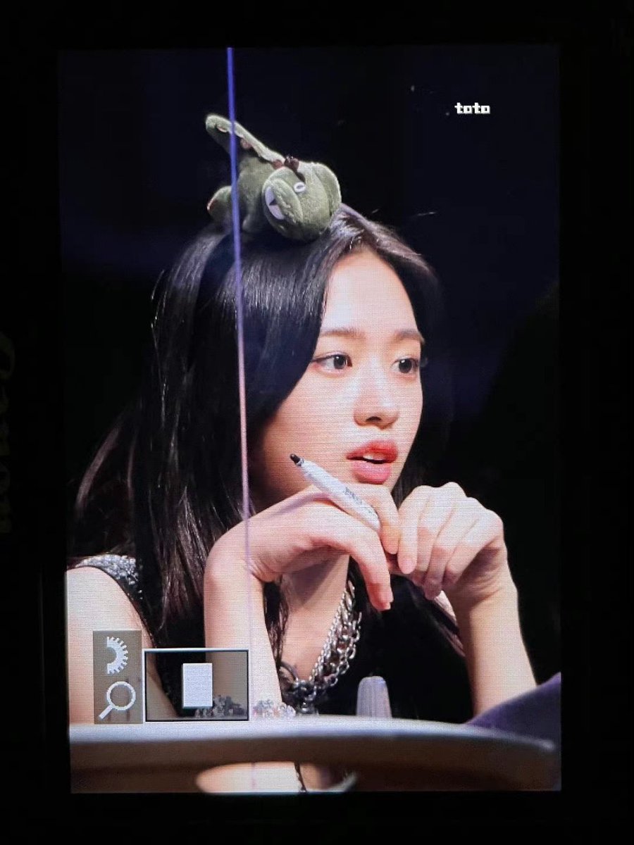 yujinniehour's tweet photo. [♡] #YUJIN #유진 #IVE #아이브 https://t.co/TaOQl0s7AI