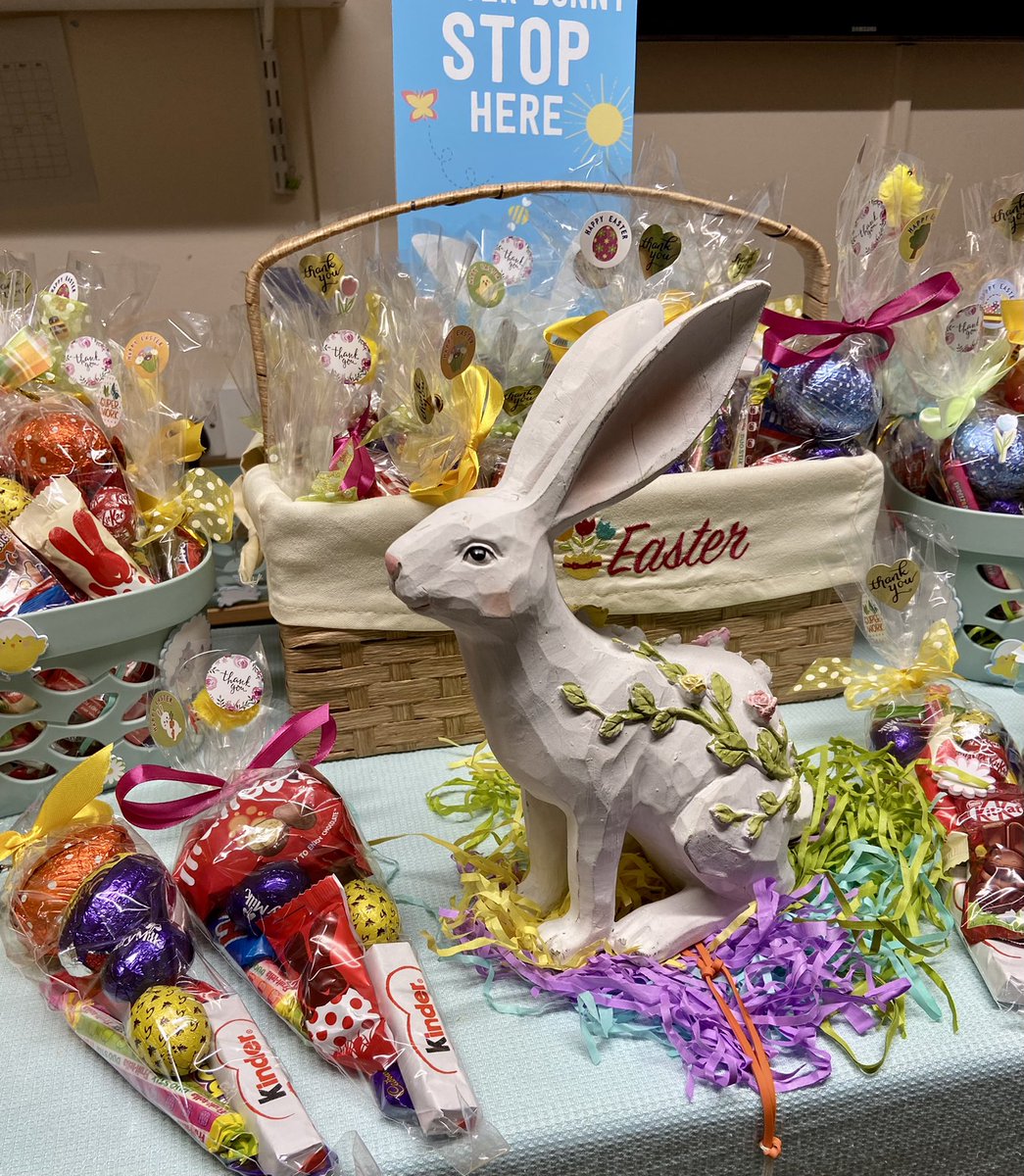 ali13hall's tweet photo. Thanking all the Paediatric teams for their hard work. Ward 8, PAU, day case, clinics and CNNT. 🐣🐰🐥Happy Easter, from Matron, Managers and team leaders. @Sister_Nic @rachwalshxx @lear777 @TracyDenny9 @LancsHospPaeds fill your face with chocolate weekend 😂 https://t.co/gAyk6lcboc