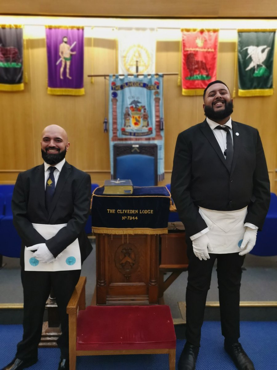 A fantastic double passing last night at The Cliveden Lodge for Bro's Ajay and Hassan. Expertly conducted by IPM Kevin.