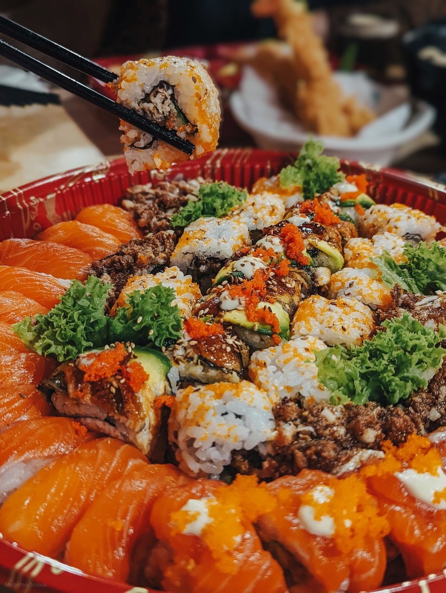 Ashsukamakan's tweet photo. Thank you yang suggest !! Easily my new fav spot for Sushi 🍣❤️ Fusion Sushi dia mind-blowing 🤯👍🏻

📌 Fujiyama, Damansara Utama, PJ https://t.co/nKsD2xDa3H