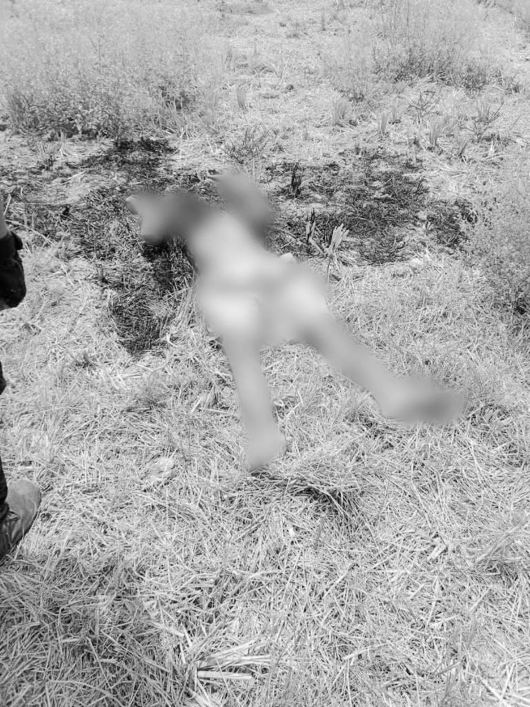 katycho22222's tweet photo. Tw//Death
#Yatu (Sat Kyar Min),a member of #Kalay PDF battalion 1 who had been abducted by SAC terrorists on Apr12 was burnt alive, and the dead body was found the day after.
REST IN POWER. 🙏🏽🥀#RevolutionaryThingyan #2022Apr14Coup
#WarCrimesOfJunta
#WhatsHappeningInMyanmar https://t.co/H5p2mwAl6P