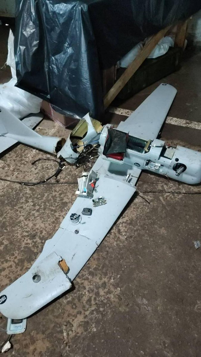 RALee85's tweet photo. Photos of another captured Russian Orlan-10 UAV. 
https://t.co/N9TvX8JjdX https://t.co/xG74DBv8JC