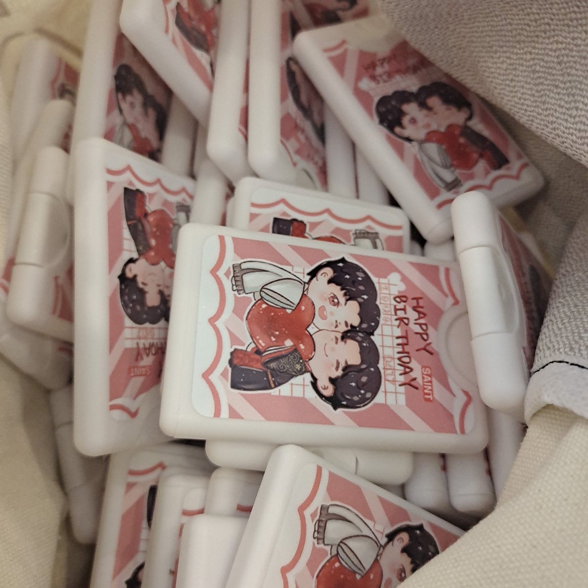 moon0126xx's tweet photo. I'm here.  Do not throw away the cup of milk tea.  There will be surprises inside.
#PerthSaintSation 
#TRIGON 
#Saint_sup #MingEr #HBD24th4SaintSup
#HBD24thProject4Saint https://t.co/4fL4b4md96