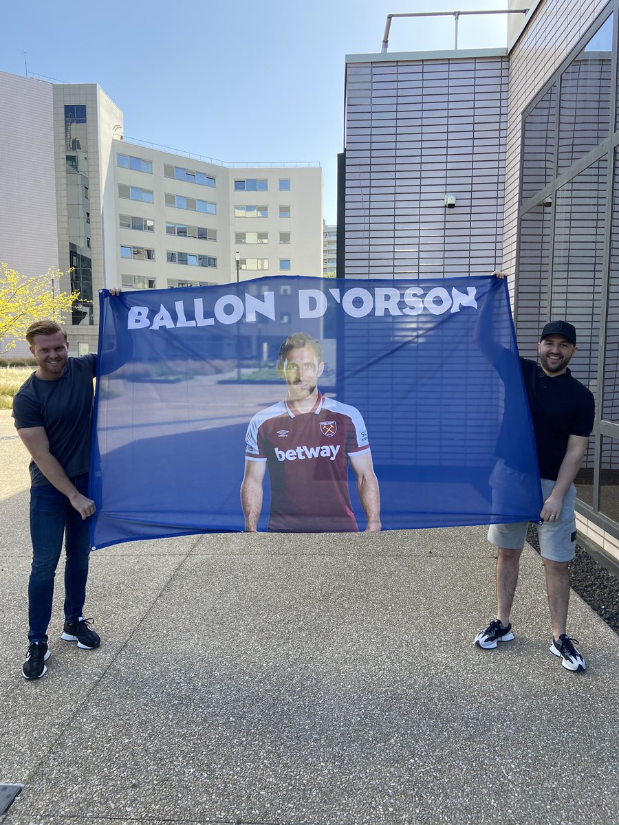 louisbaker1991's tweet image. New flag is a tribute to the main man @CraigDawson15_

Come on you irons!!!

#BallonDorson