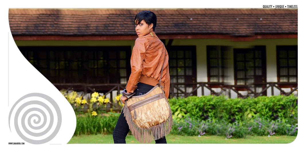Sanabora's tweet photo. Easter weekend is approaching and we have a bag for you! the Ngiro cow leather bag from our Sufi collection. For orders call us on:+254705186691 #madeinkenya #leatherslingbag #handcraftedluxury #uniquebag #uniquegift #bespokemakes #houseofsanabora #buylocal #supportsmallbusiness https://t.co/QxVbTA6LOK