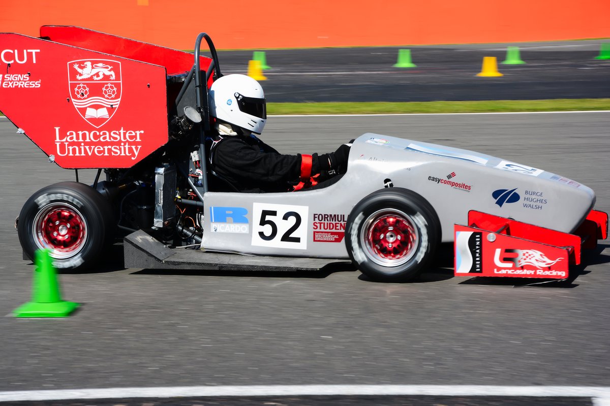 FormulaStudent's tweet image. Sun's out: perfect for reviewing the cars in action from #FS2016 this #ThrowbackThursday @oxbrookesracing @ECUracing @racinglancaster