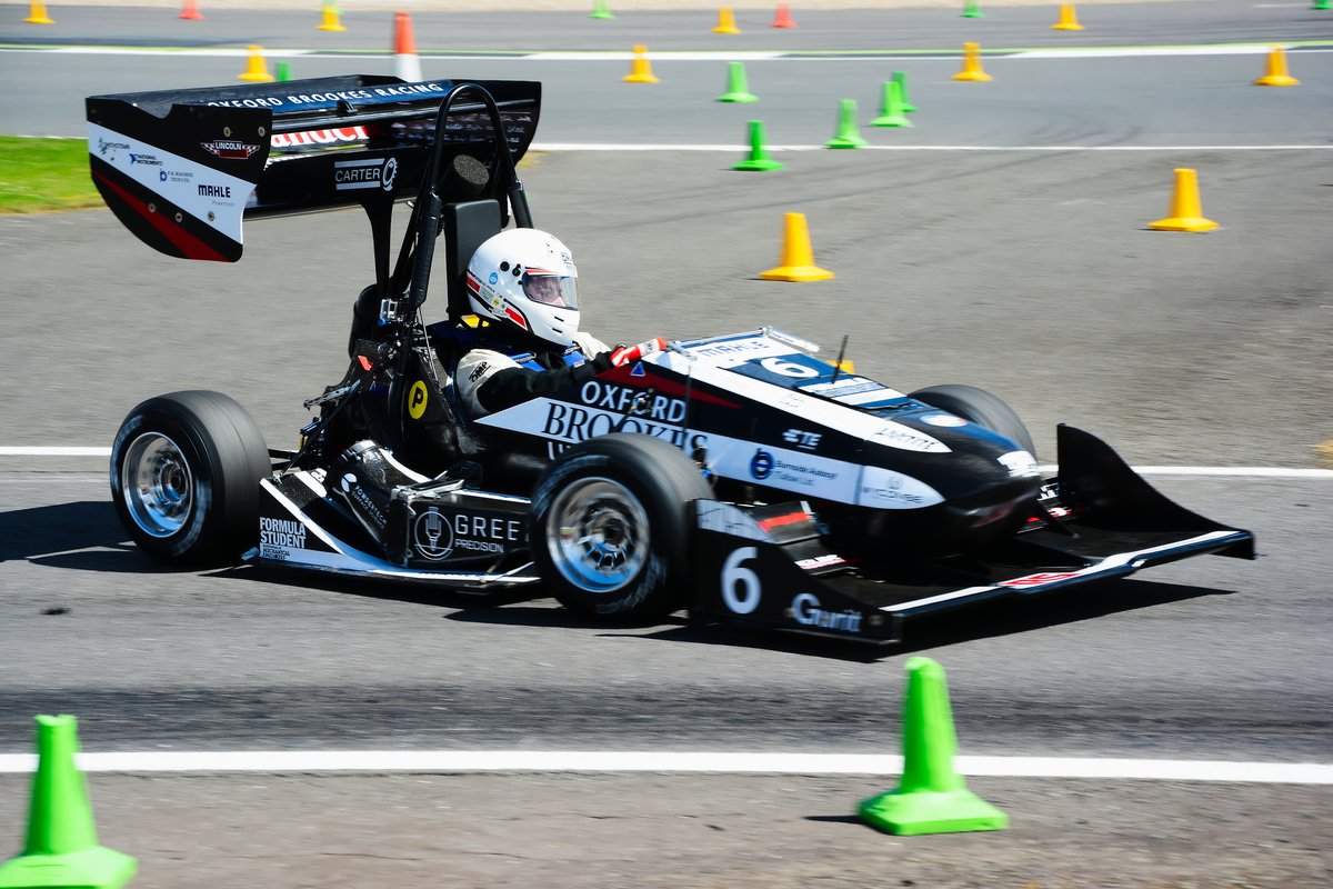 FormulaStudent's tweet image. Sun's out: perfect for reviewing the cars in action from #FS2016 this #ThrowbackThursday @oxbrookesracing @ECUracing @racinglancaster