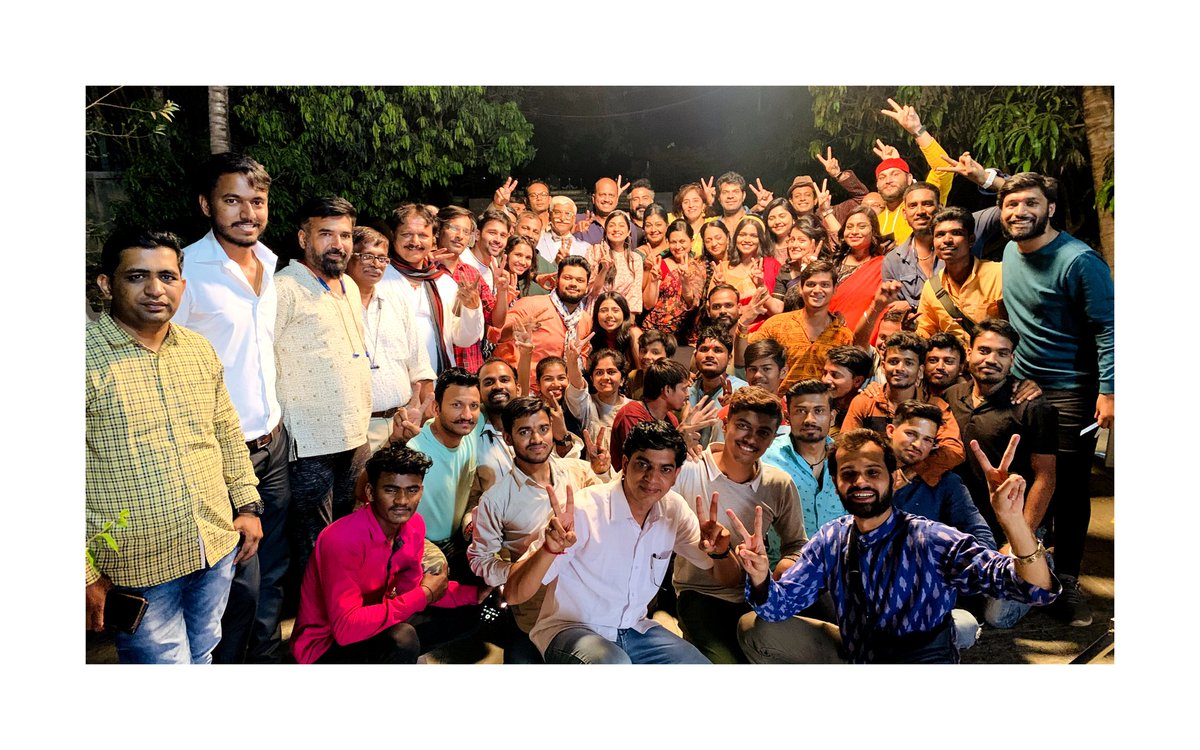 kingstillrules1's tweet photo. A journey of 8 months..
Completed 200 episodes of #TMSAKH 
@zeemarathi
#tujhyamajhyasansaralaaanikayhava
#marathiserial https://t.co/XAKowIMQfI