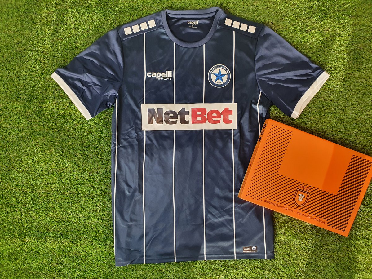 MysteryUnitedEU's tweet photo. Bereiken PSV én Feyenoord vanavond de halve finales van de Conference League? Dan geven wij een mysteryvoetbalshirt weg! 😍

Doe mee!
✅ Volg @MysteryUnitedNL 
🔃 Retweet

Direct bestellen én voor Pasen je shirt binnen hebben🐰? ▶️ https://t.co/NtayvqTwDM

Heel veel succes! https://t.co/LlQpd4Tnas