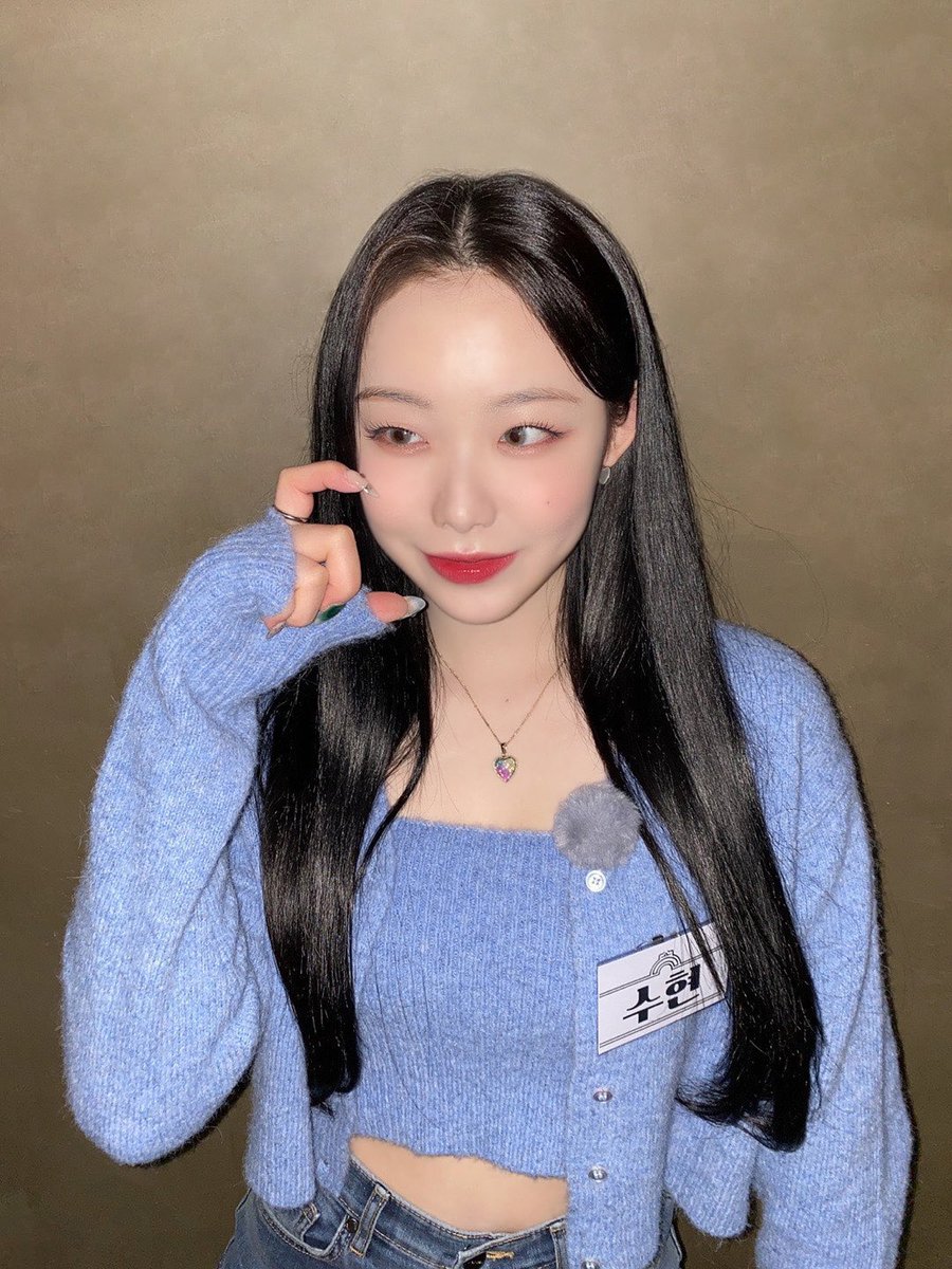 roah_512's tweet photo. ✔𝗧𝘄𝗶𝘁𝘁𝗲𝗿 𝘂𝗽𝗱𝗮𝘁𝗲 | Billlie日本語訳 |

[#スヒョン] 🤍芸術の質屋トゥバビ💙
.
.
.
ビリブ会いたい….(小声)

#Billlie_Letter https://t.co/jYWIT0yTNu
