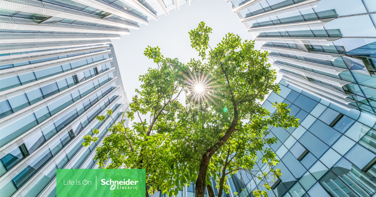SchneiderElecDE's tweet photo. #GreenCompany funktioniert nur mit #GreenHR. Bei Schneider Electric ist das Thema #Nachhaltigkeit daher nicht nur Chefsache, sondern bezieht alle Mitarbeiter:innen mit ein, z.B. in Form von Freistellungen für nachhaltige Projekte. Mehr bei @HRMMagazin: https://t.co/IqWgh6JdIW https://t.co/mgczLyS7hD