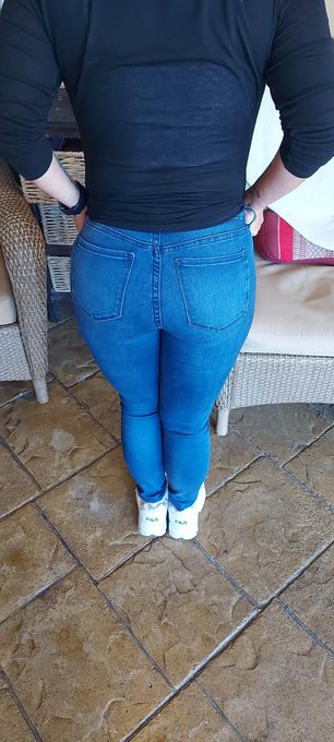 Theres been some question of my fitness well my ass shows its still damn tight so to all the questions