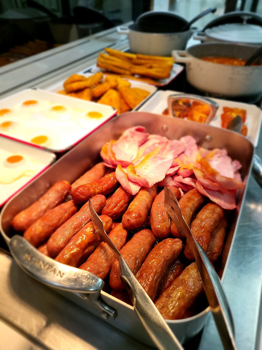 Wharf_Kitchen's tweet photo. Technically, today's like a Friday, right? So it's perfectly OK๐to offer our customers the option of a Friday's Full English ๐ breakfast! ๐ And maybe fish & chips later? ๐คญ
#thursdayfeelslikefriday
#differentfromusual
#fullenglishbreakfast
#welovethisbusiness
@baxterstorey https://t.co/qPGSJ4Steu
