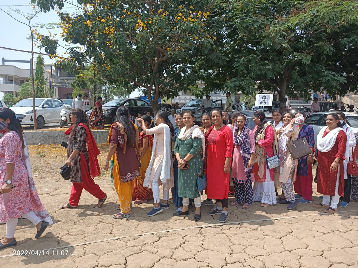 કર્મચારી કી એક હી પુકાર......
પુરાની પેન્શન દે સરકાર......
<a href="/GRTMM1/">ગુજરાત રાજ્ય તલાટી મંત્રી મહામંડળ (OFFICIAL)</a> <a href="/CMOGuj/">CMO Gujarat</a> <a href="/CRPaatil/">C R Paatil</a> <a href="/brijeshmeja1/">Brijesh Merja</a>