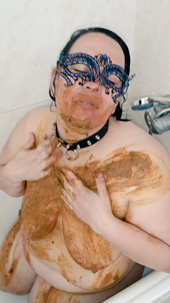 ramiro_feeder's tweet photo. This morning she wanted my shit again.  First in the mouth then to spread the whole body.  Real living toilet @Janine_Extreme #shit #shitpig #shiteat #scat #scateating #scatcouple #scatgoddess #toiletslavery #toiletgirl #toilettraining #poo #pissing #pee #coprophilie #slavewoman https://t.co/0u7IiS4aoU