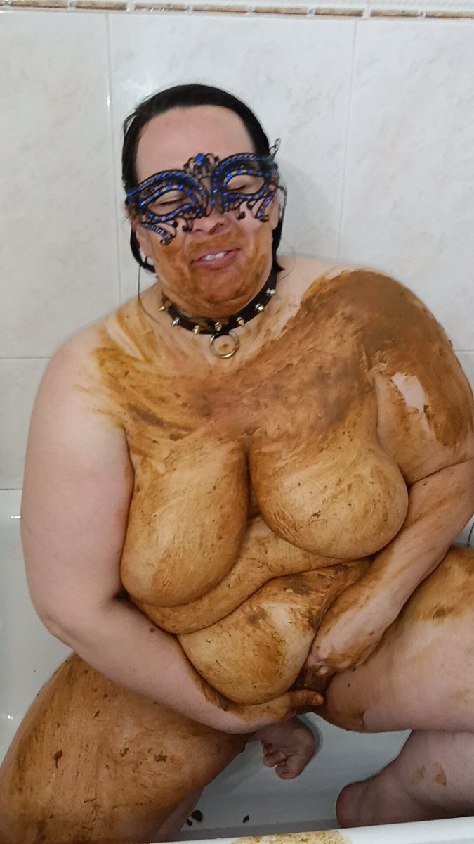 ramiro_feeder's tweet photo. This morning she wanted my shit again.  First in the mouth then to spread the whole body.  Real living toilet @Janine_Extreme #shit #shitpig #shiteat #scat #scateating #scatcouple #scatgoddess #toiletslavery #toiletgirl #toilettraining #poo #pissing #pee #coprophilie #slavewoman https://t.co/0u7IiS4aoU