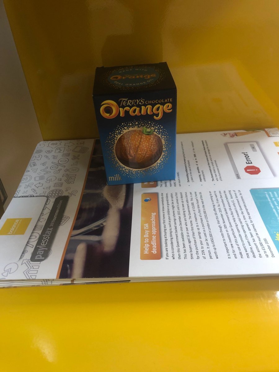 makeitbalance's tweet image. Easter has arrived early at Balance this morning! The Easter bunny has been busy hiding lots of chocolates around the office! Happy hunting guys!