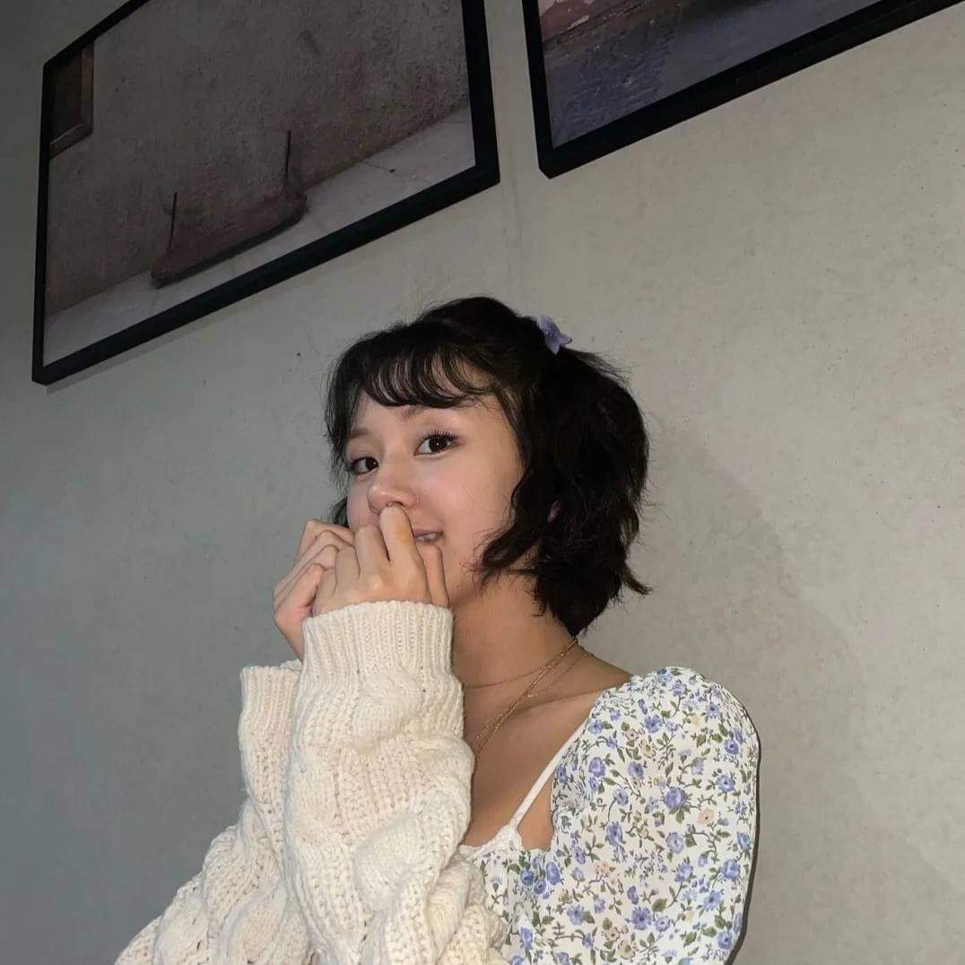 chaeynnv's tweet image. 😳😳😳