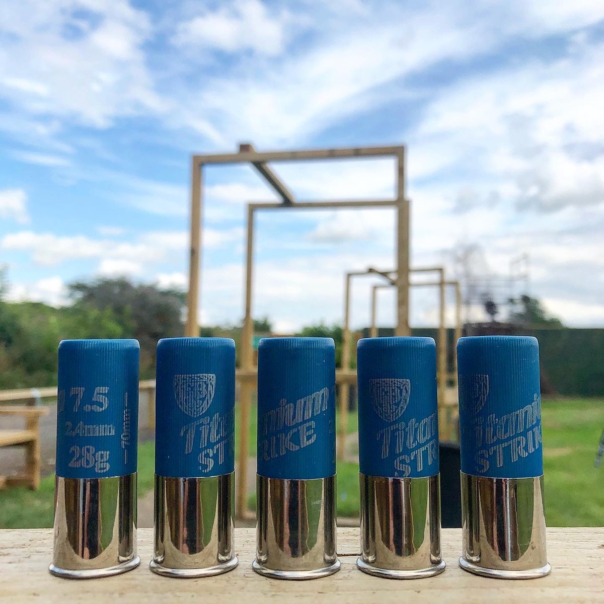 EleyHawk's tweet photo. Who else is excited for another long weekend filled with shooting?! 🎉
Wherever you’re shooting, be safe, shoot well, and above all have a fantastic time 💥
Locate your nearest Eley dealer: https://t.co/S602bdFsbA
#ClayShooting #DustingClays #BankHoliday #longweekend https://t.co/ToMdqELxUL