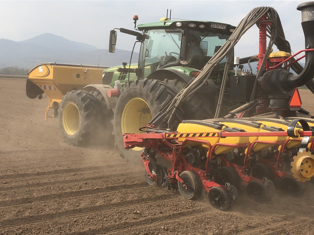 Kaskade67's tweet photo. Festival maïs 2022 en Alsace 100% bonnes partitions 100% DEKALB 👍 #dekalb #semis #maïs #alsace https://t.co/SakBfqNFvt