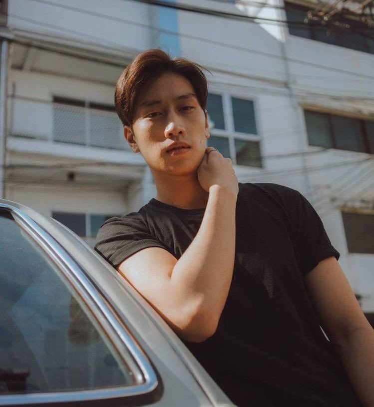 k_aake's tweet photo. “พี่สงสัยตรงไหนถามมา ผมจะตอบให้หมด”
“ที่ผ่านมาไม่เคยรู้เลยหรอ”
“…..”
“ทำไมมึงแม่งต้องน่ารักขนาดนี้ด้วยวะ” #วิศวกรรมประสาท #ไบเบิ้ลบิว #BibleBuild https://t.co/c7FfyB8e7W