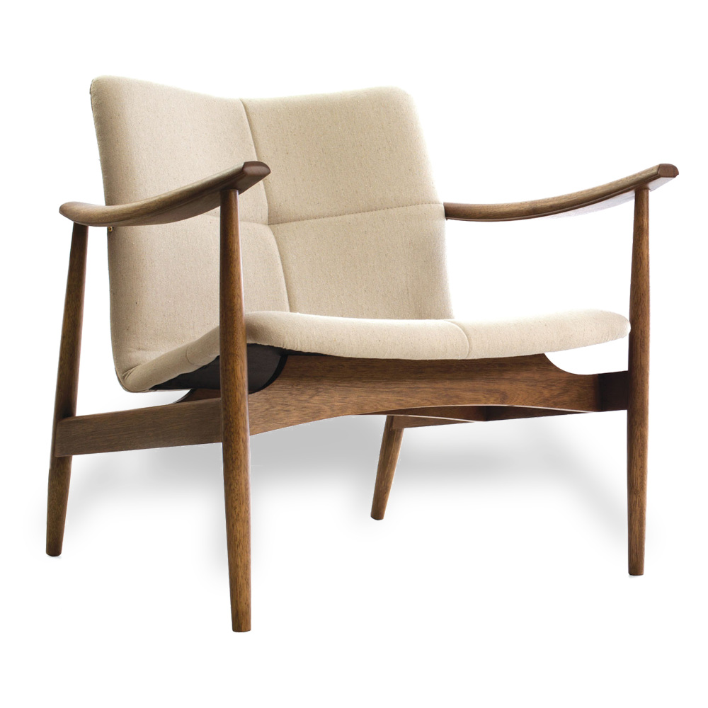 Guimar's tweet image. A poltrona Sato agrada quem busca algo confortável mas quer um visual mais leve e orgânico. Seu desenho exclusivo leva a assinatura do consagrado designer Ronald Sasson.
A estrutura é de madeira maciça, que pode ser Freijó ou Jequitibá.  #poltronasato

bit.ly/2REmRG3