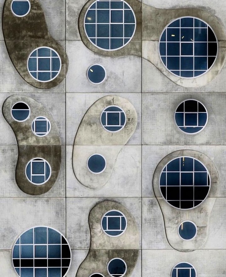 5vieartdesign's tweet photo. Coop Himmelb(l)au: Mussikens Hus (2014)
#coophimmelblau #wolfprix #architecture #mussikenshus #aalborg #denmark #5vie #5vieartanddesign #designinspiration https://t.co/Om7qr3LtUK