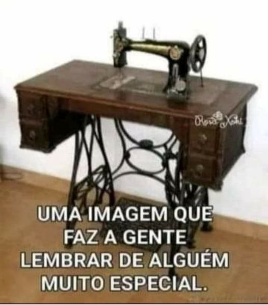 pontinisandra's tweet photo. Alguém já teve uma dessa?  Eu: Não https://t.co/EHj2ASPAsX