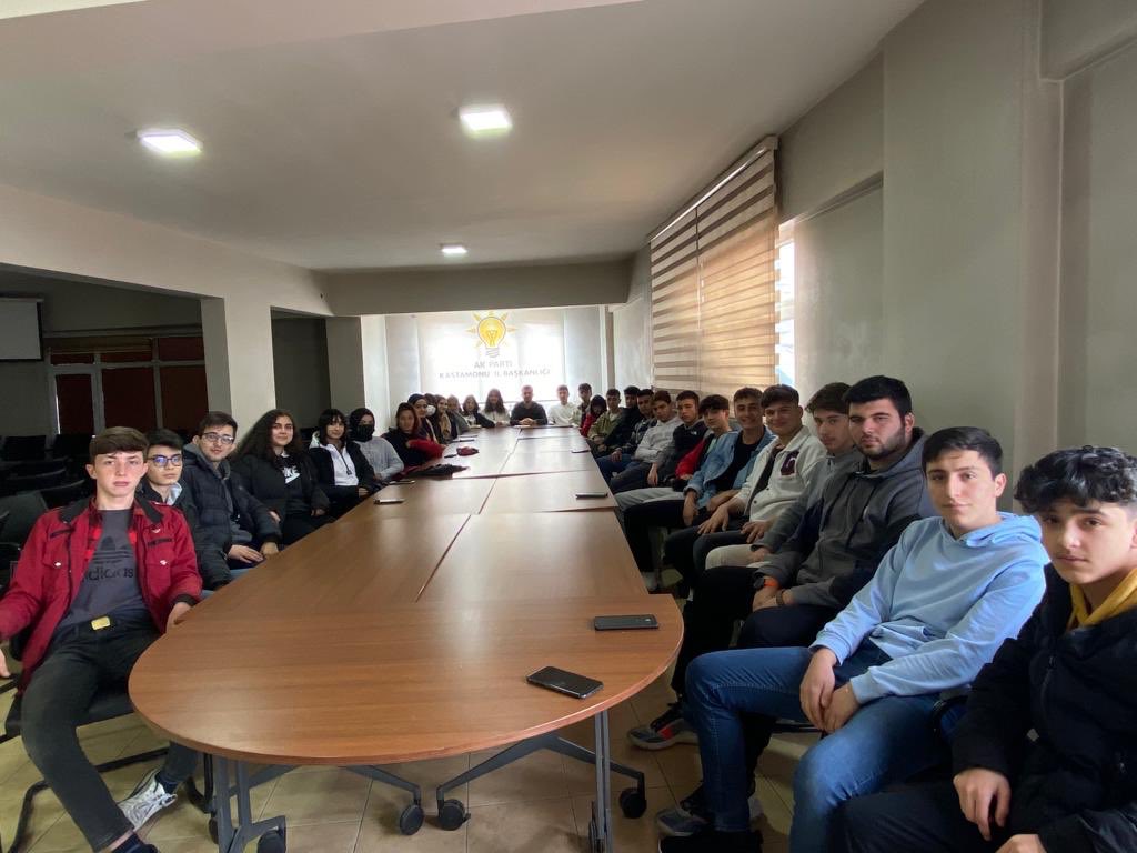 Birim Toplantımızı Birim Başkanımız Furkan ORTAORUÇ başkanlığında gerçekleştirdik. Alınan kararlar ve istişareler hayırlara vesile olsun.